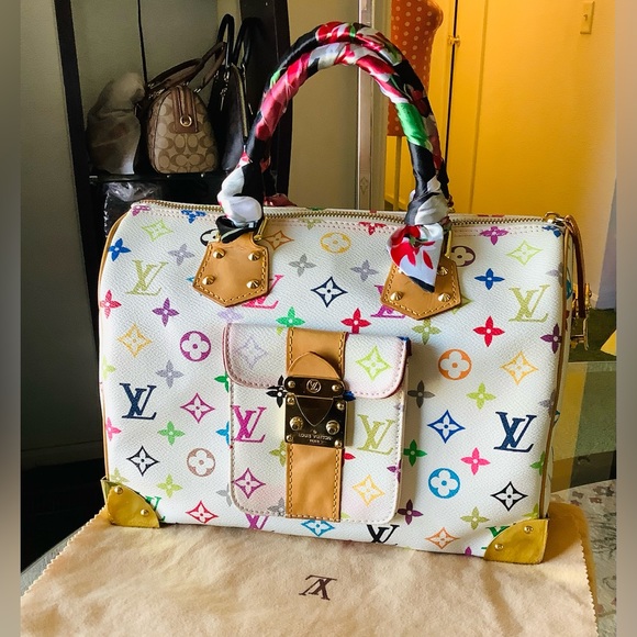 Meet your Posher, Agnes - Picture 10 of 16